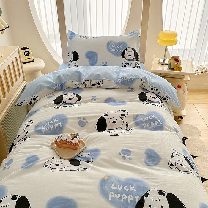 91家纺网 家纺一手货源 找家纺 卡普 2025新款爆款加厚卡通小清新全棉纯棉学生宿舍三件套床笠隔天可拿幸运波比