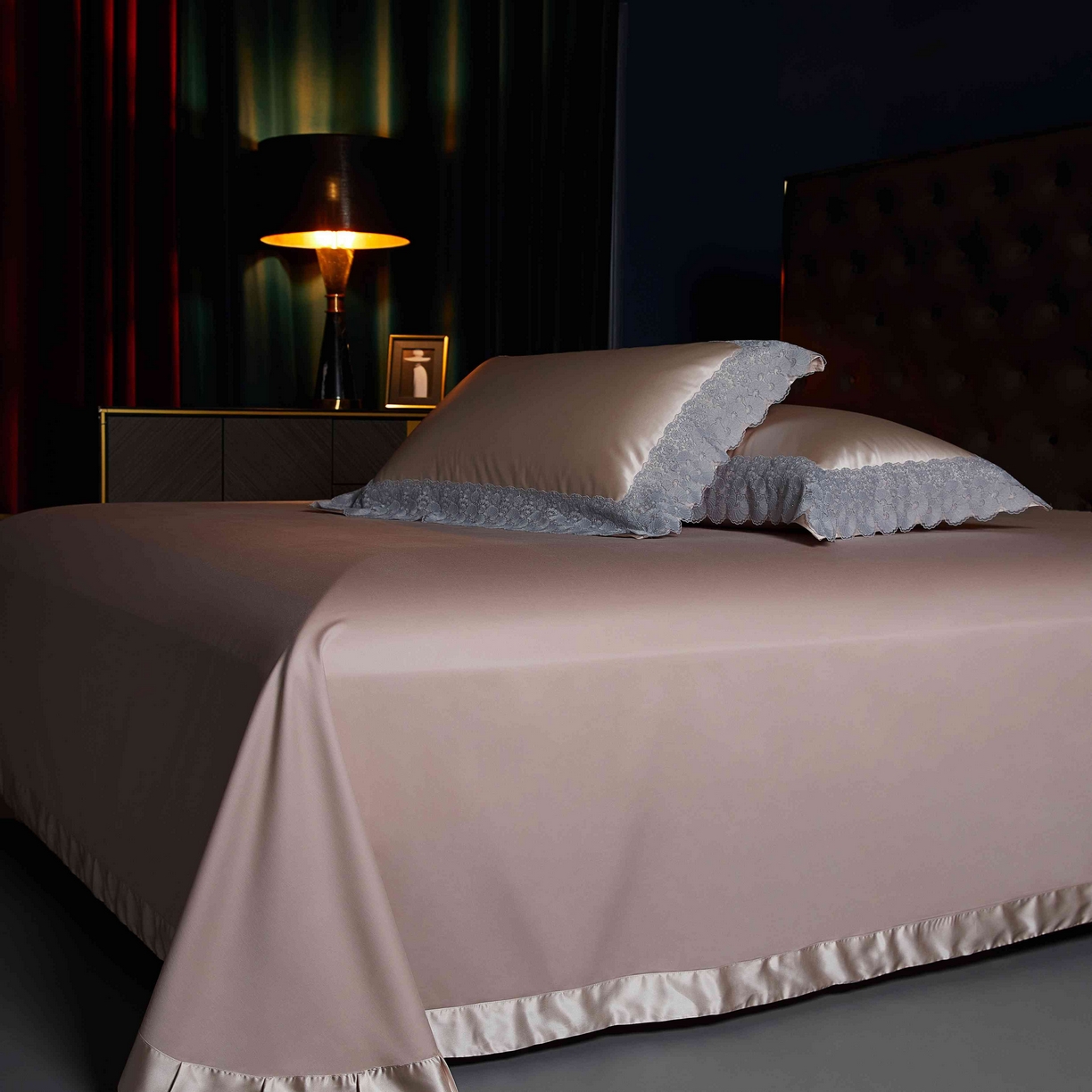 91家纺网 家纺一手货源 找家纺 缔缦 2025新款高端居家轻奢系列AB版真丝棉长绒棉四件套 繁星花语 粉金