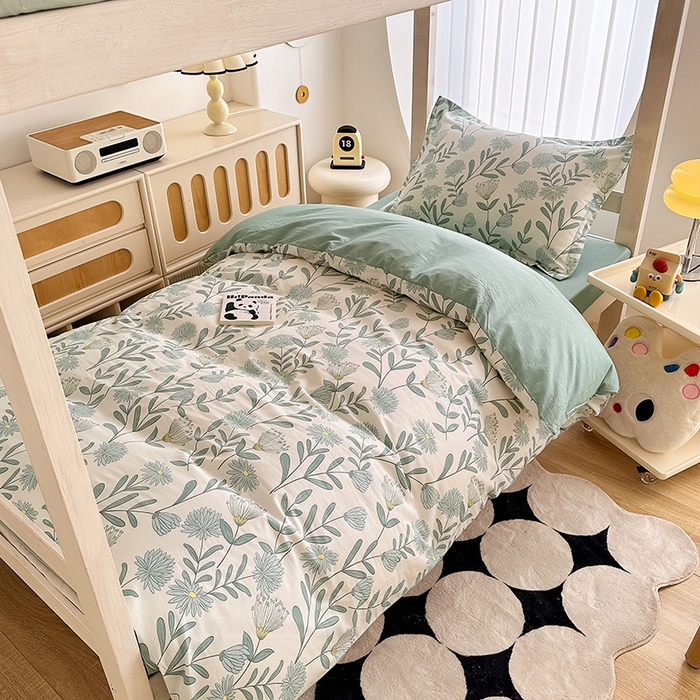 91家纺网 家纺一手货源 找家纺 卡普二店 2024新款爆款加厚卡通小清新全棉纯棉学生宿舍三件套床笠隔天可拿 蓝风铃