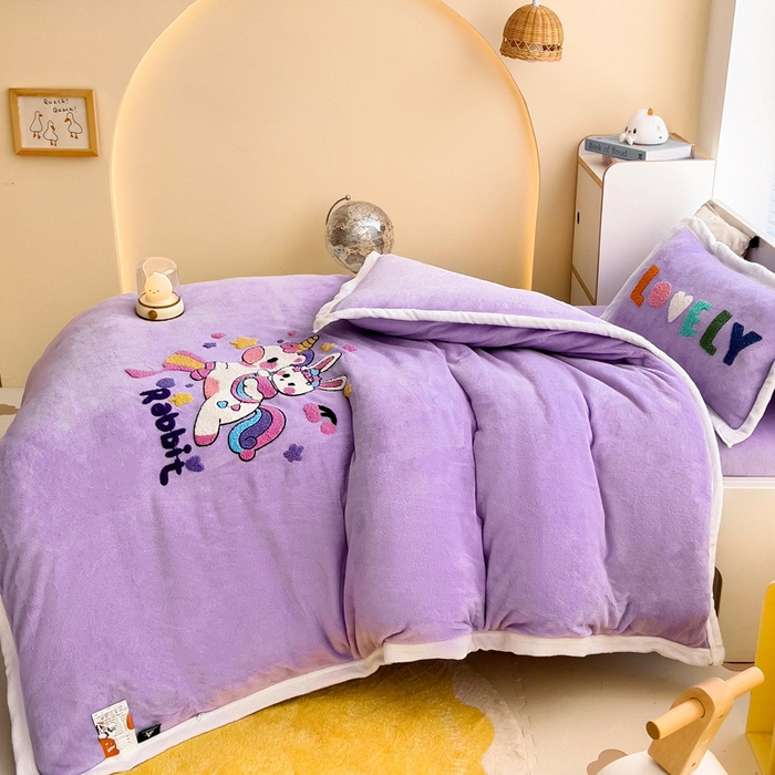 91家纺网 家纺一手货源 找家纺 梵赫 2025新款A类牛奶绒毛巾绣儿童幼儿园三件套多件套 骑士兔兔