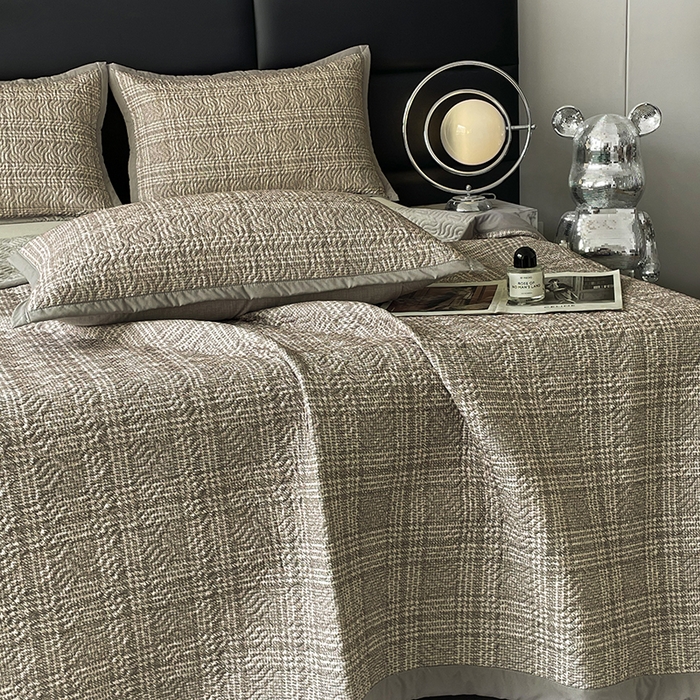 91家纺网 家纺一手货源 找家纺 大渔生活 2025新款磨毛夹棉床盖 养心格