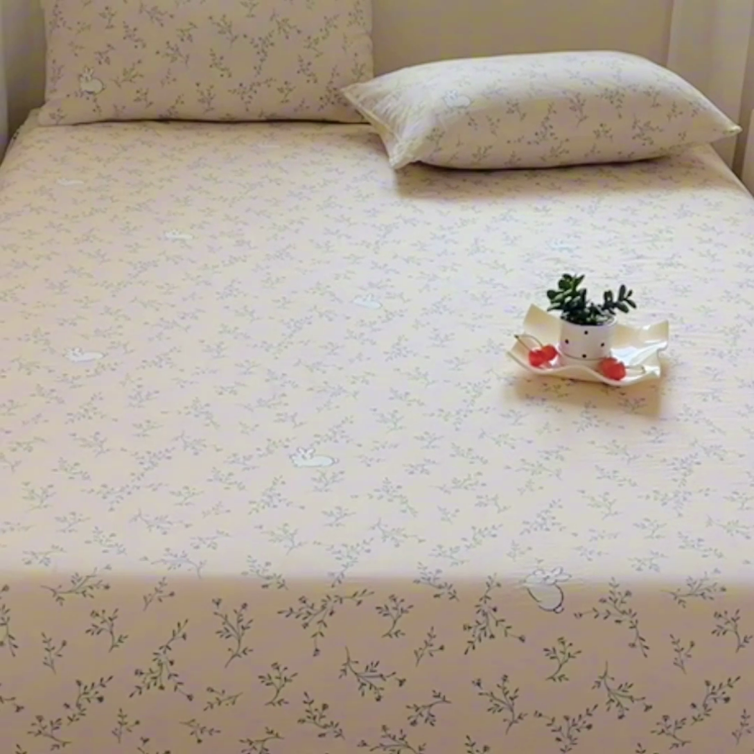 91家纺网 家纺一手货源 找家纺 优米家纺 2025新款ins小清新双层纱印花床单 爱心熊