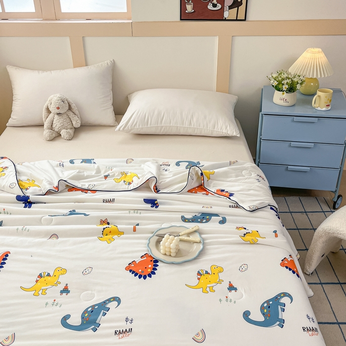 91家纺网 家纺一手货源 找家纺 龙图家纺 2025新款A类母婴针织棉夏被印花卡通凉感丝夏凉被空调被 恐龙乐园