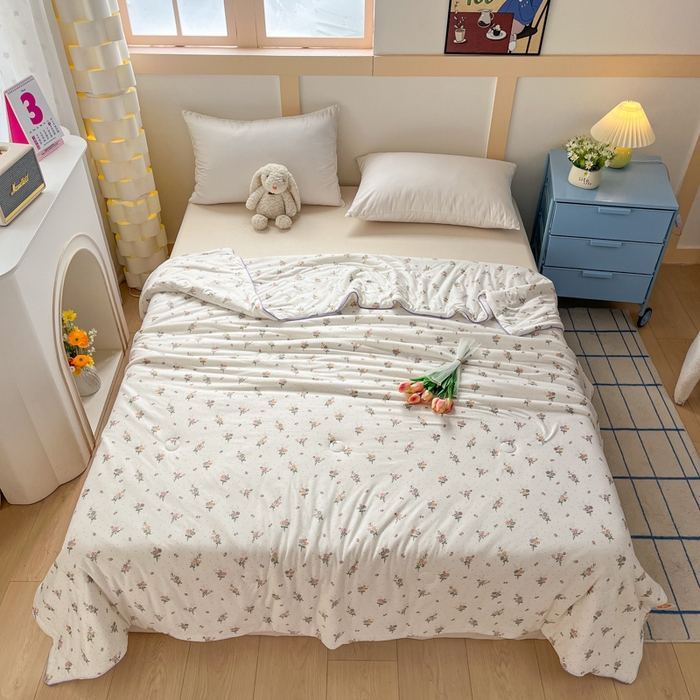 91家纺网 家纺一手货源 找家纺 龙图家纺 2025新款A类母婴针织棉夏被印花卡通凉感丝夏凉被空调被 花千朵
