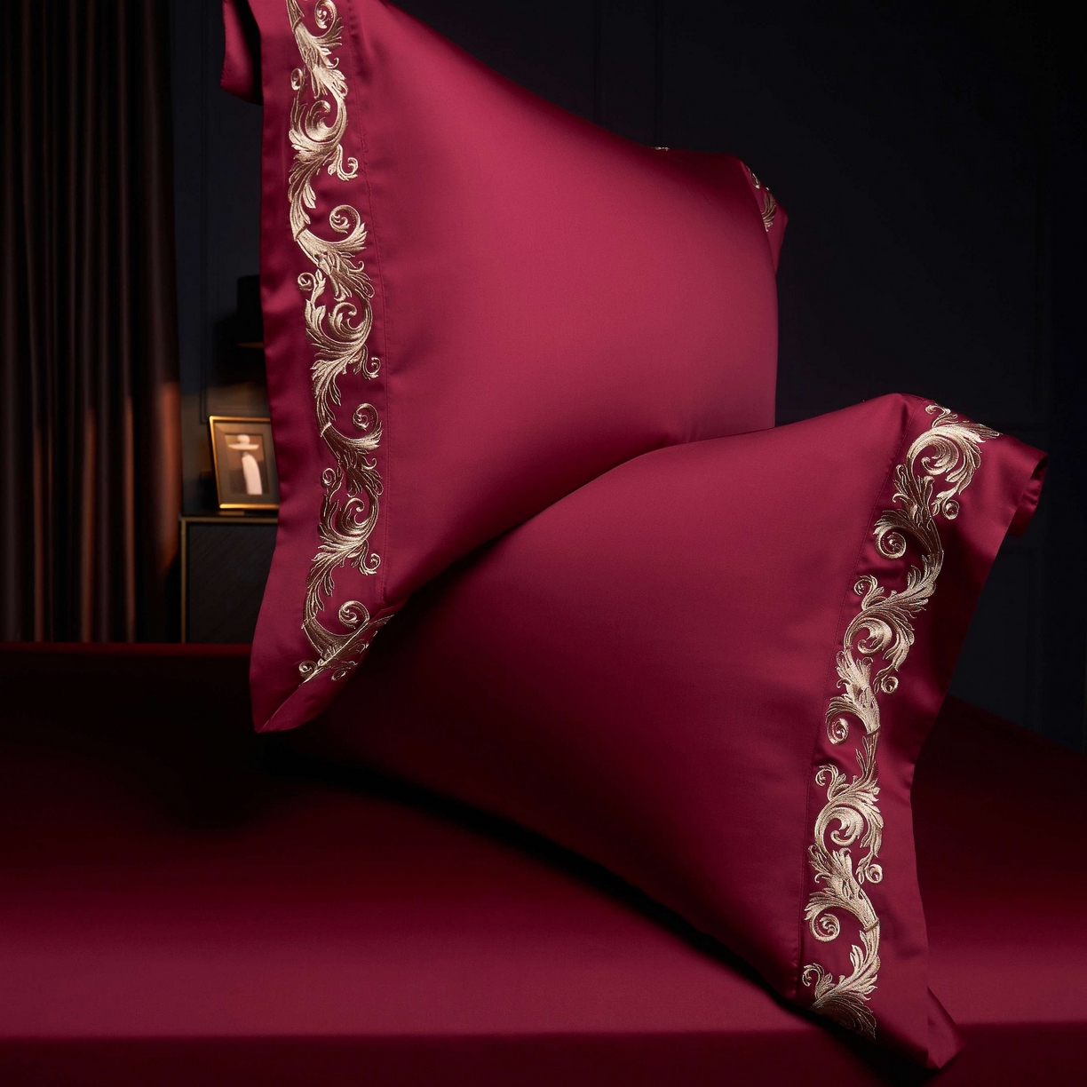 91家纺网 家纺一手货源 找家纺 缔缦 2025新款高端定织面料S140长绒棉精梳棉重磅刺绣四件套罗莎系列 酒红