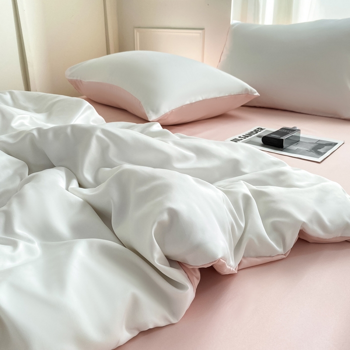 91家纺网 家纺一手货源 找家纺 乐沐家纺 2024新款夏季水洗冰丝四件套水洗真丝纯色双拼单被套-风格二 奶油粉白