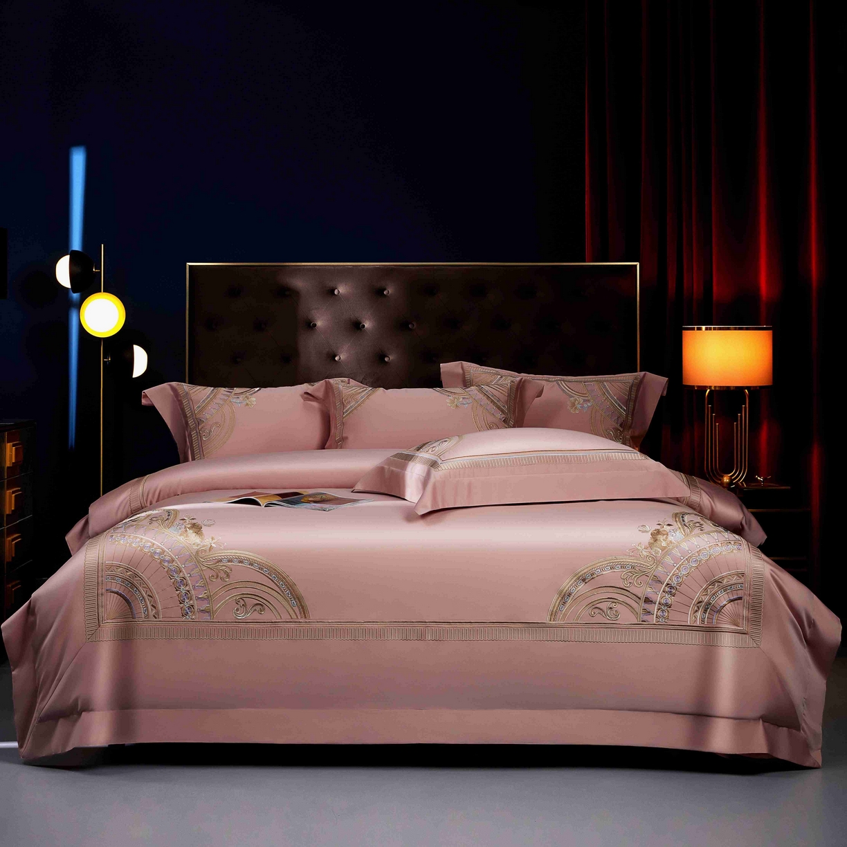 91家纺网 家纺一手货源 找家纺 2025新款高端定织面料S140长绒棉精梳棉重磅刺绣四件套巴赫系列 巴赫 玉粉