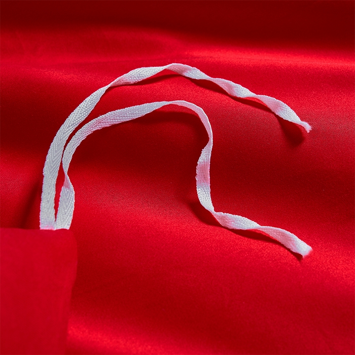 91家纺网 家纺一手货源 找家纺 振翼家纺婚庆专供 2025新款全棉长绒棉婚庆精致绣花四件套 玫瑰天使 红