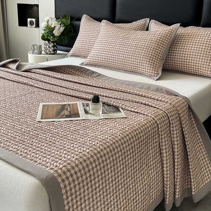 91家纺网 家纺一手货源 找家纺 大渔生活 2025新款磨毛夹棉床盖 小香格