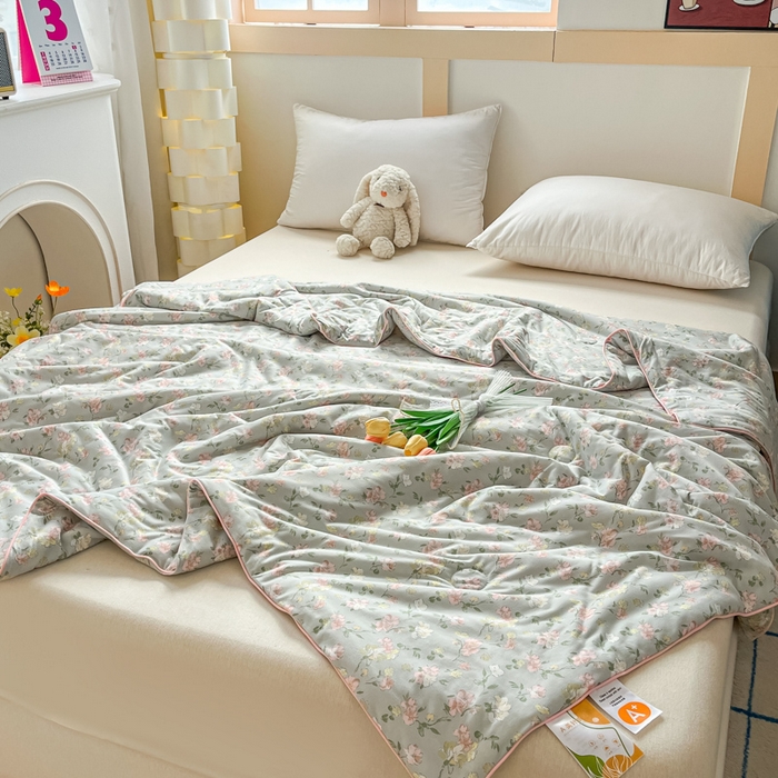 91家纺网 家纺一手货源 找家纺 龙图家纺 2025新款A类母婴针织棉夏被印花卡通凉感丝夏凉被空调被 春花