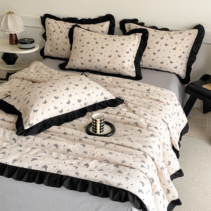 91家纺网 家纺一手货源 找家纺 乐沐家纺 2025新款法式花边夏被四件套 夏被-蝶舞