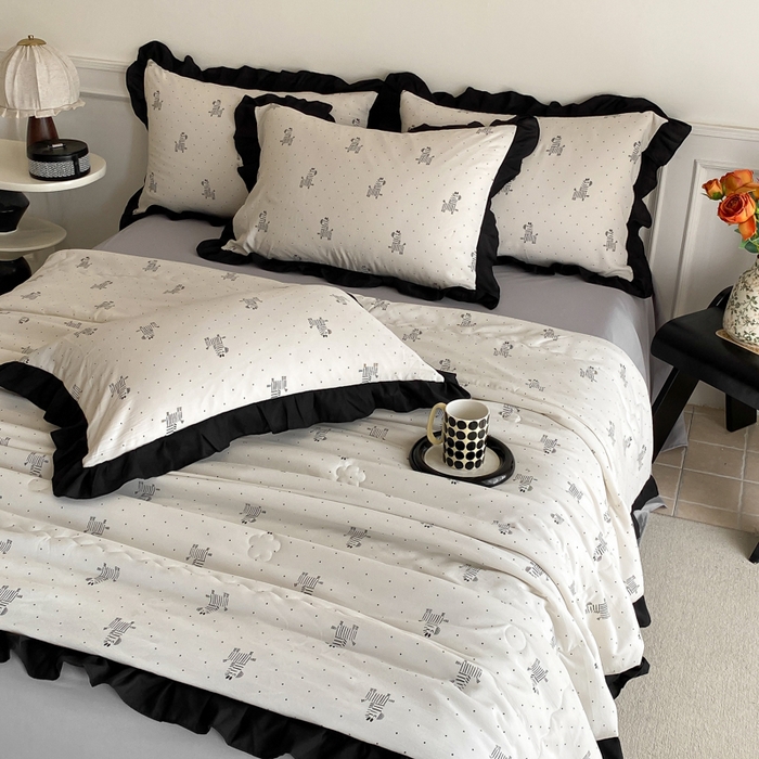 91家纺网 家纺一手货源 找家纺 乐沐家纺 2025新款法式花边夏被四件套 夏被-秘境