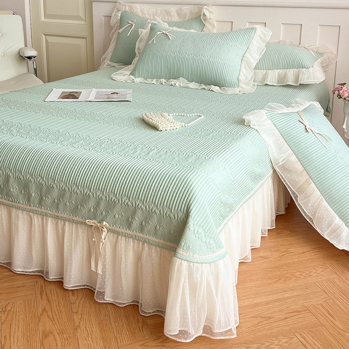 91家纺网 家纺一手货源 找家纺 蓝邻家纺 2025年新款PE提花海岛皱花边织带款凉席系列 羽希-抹茶绿