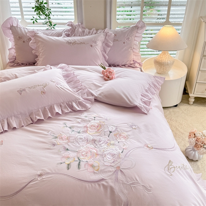 91家纺网 家纺一手货源 找家纺 绒棉世家 2025新款韩版贴布绣刺绣四件套-花蔓 花蔓-雅紫