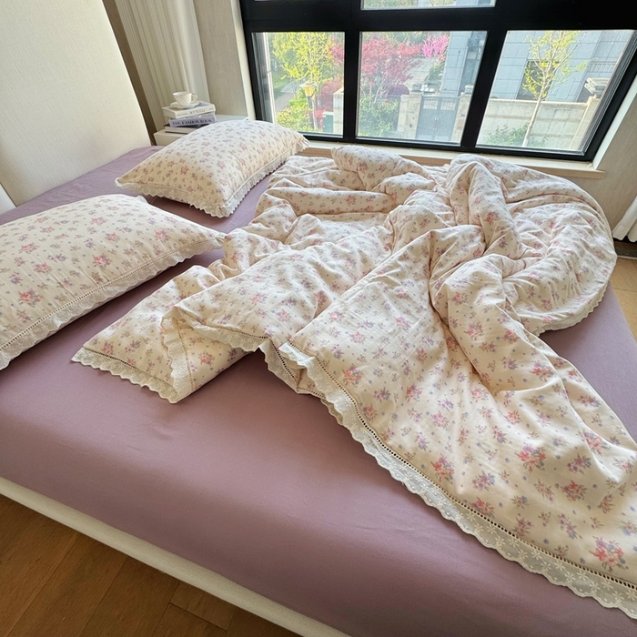 91家纺网 家纺一手货源 找家纺 8+8 （花型持续更新中）2025新款全棉双层纱镂空花边/皱皱花边四件套 梦露