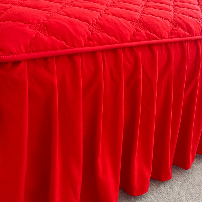 91家纺网 家纺一手货源 找家纺 2025新款蝴蝶飞飞系列 --A类亲肤棉床裙床笠二合一 大红