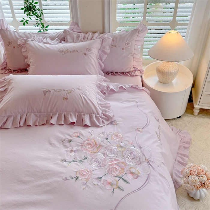 91家纺网 家纺一手货源 找家纺 绒棉世家 2025新款韩版贴布绣刺绣四件套-花蔓 花蔓-雅紫