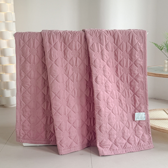 91家纺网 家纺一手货源 找家纺 2025新款亲肤舒适水洗棉夏被 水洗棉-粉紫