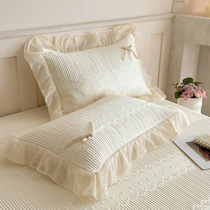 91家纺网 家纺一手货源 找家纺 蓝邻家纺 2025年新款PE提花海岛皱花边织带款凉席系列 羽希-米白