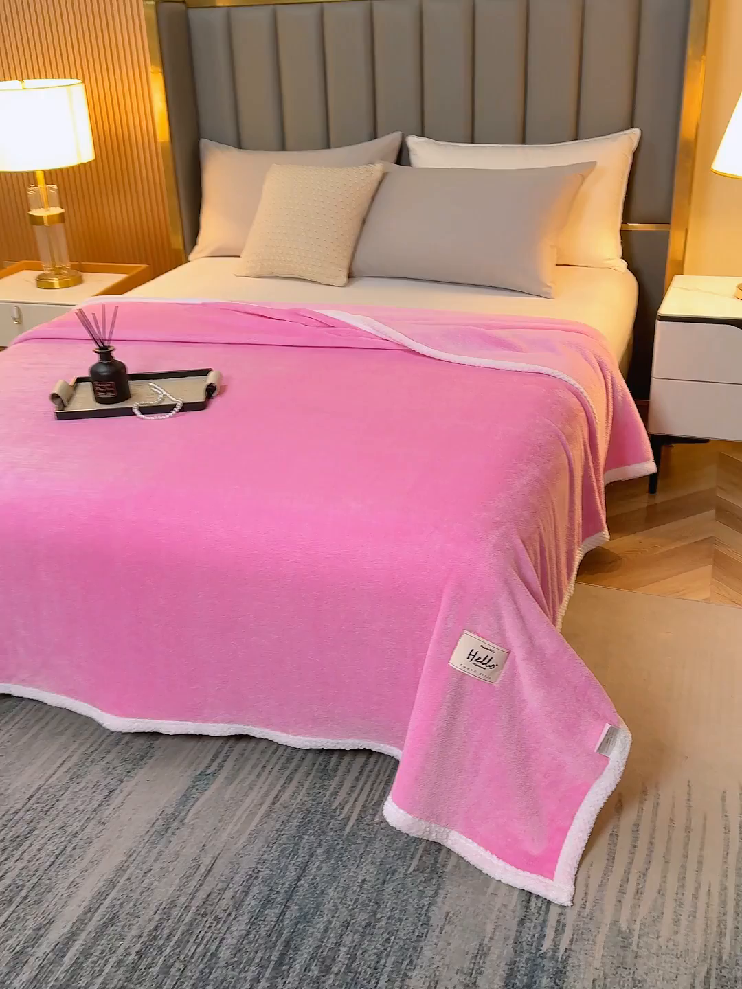 91家纺网 家纺一手货源 找家纺 好多家纺 2025新款亲肤纯色包边盖毯毯子 粉红