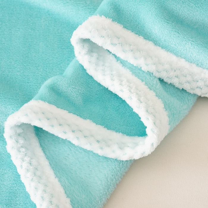 91家纺网 家纺一手货源 找家纺 好多家纺 2025新款亲肤纯色包边盖毯毯子 浅绿