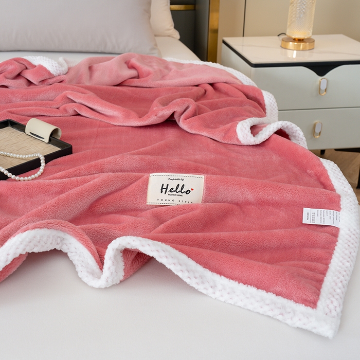91家纺网 家纺一手货源 找家纺 好多家纺 2025新款亲肤纯色包边盖毯毯子 豆沙红