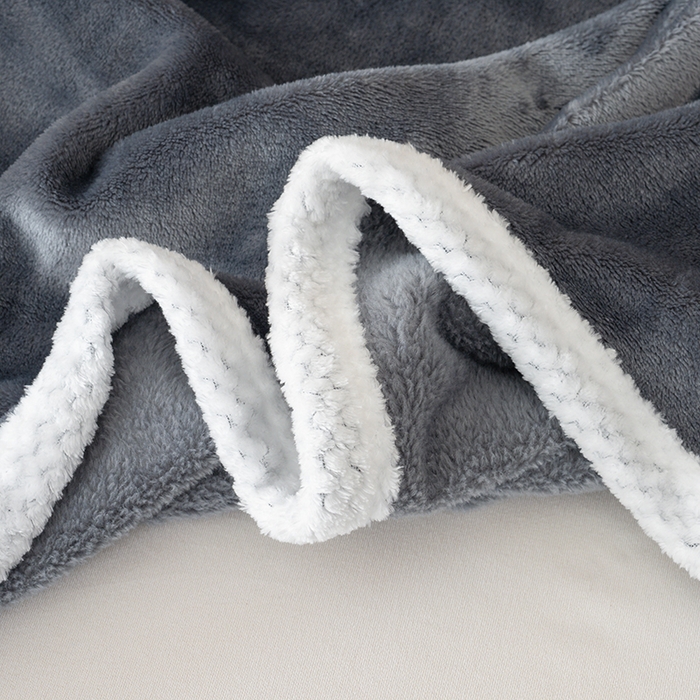 91家纺网 家纺一手货源 找家纺 好多家纺 2025新款亲肤纯色包边盖毯毯子 深灰