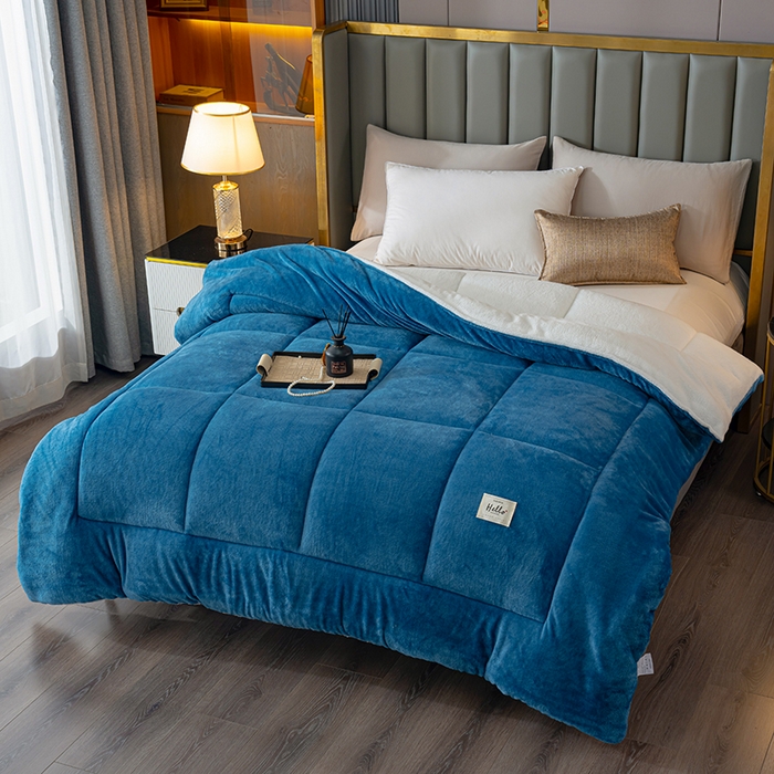 91家纺网 家纺一手货源 找家纺 好多家纺 2025春夏新款跨境电商爆款秋冬新款牛奶绒羊羔绒保暖加厚冬被牛奶绒被子被芯 宾利蓝