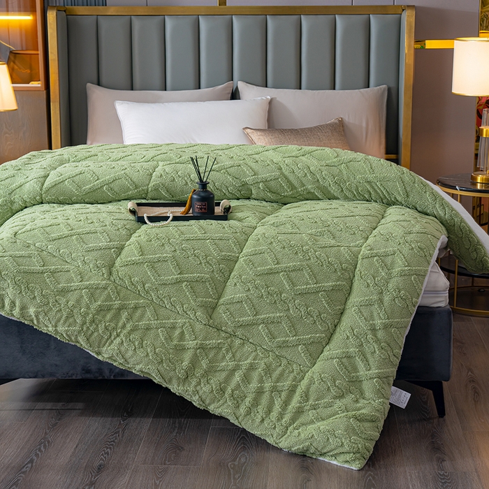 91家纺网 家纺一手货源 找家纺 好多家纺 2025春夏新款塔芙绒北极绒加厚冬被子被芯 芥末绿