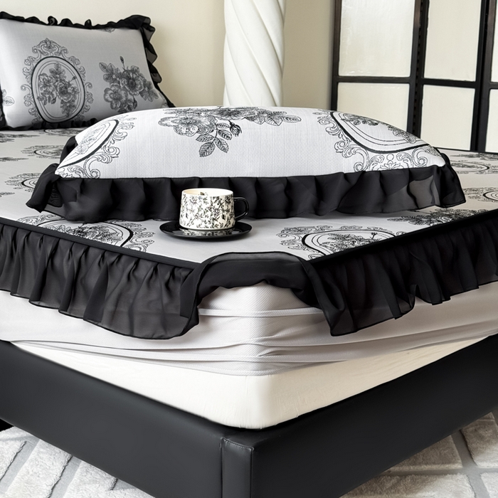 91家纺网 家纺一手货源 找家纺 九花鹿 2025新款A类法式赫本风PE凉感提花冰丝凉席-床笠款 床笠款-镜中花