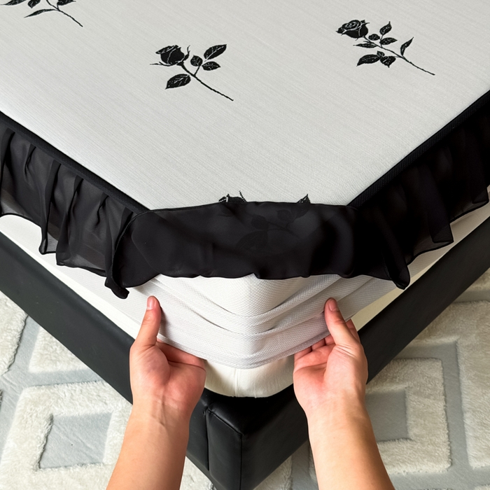 91家纺网 家纺一手货源 找家纺 九花鹿 2025新款A类法式赫本风PE凉感提花冰丝凉席-床笠款 床笠款-玫瑰