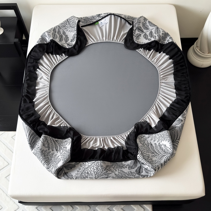 91家纺网 家纺一手货源 找家纺 九花鹿 2025新款A类法式赫本风PE凉感提花冰丝凉席-床笠款 床笠款-幽然风情