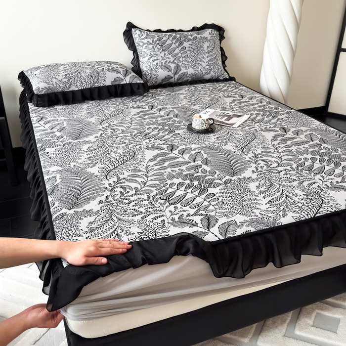 91家纺网 家纺一手货源 找家纺 九花鹿 2025新款A类法式赫本风PE凉感提花冰丝凉席-床笠款 床笠款-幽然风情