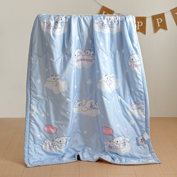 91家纺网 家纺一手货源 找家纺 花满路 2025新款亲肤卡通三丽鸥针织棉夏被 梦幻玉桂狗