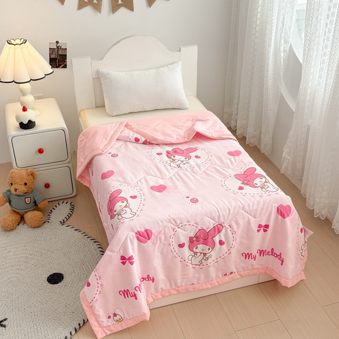 91家纺网 家纺一手货源 找家纺 花满路 2025新款亲肤卡通三丽鸥针织棉夏被 天使美乐蒂