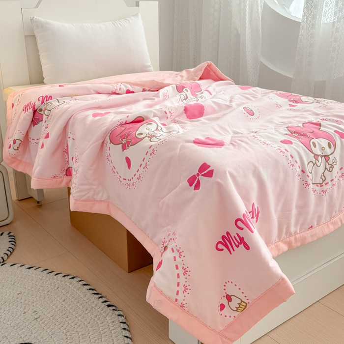 91家纺网 家纺一手货源 找家纺 花满路 2025新款亲肤卡通三丽鸥针织棉夏被 天使美乐蒂