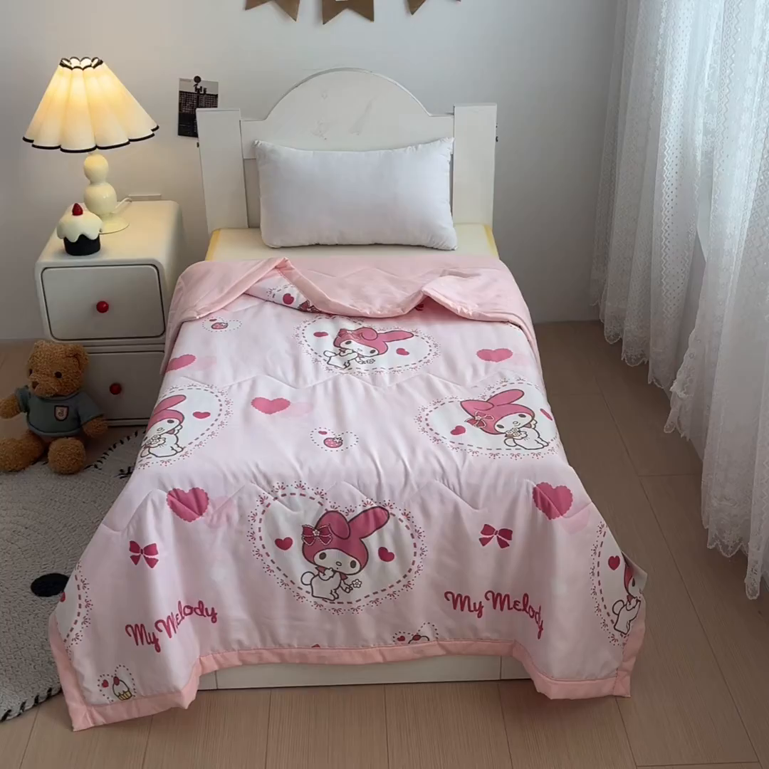 91家纺网 家纺一手货源 找家纺 花满路 2025新款亲肤卡通三丽鸥针织棉夏被 天使美乐蒂