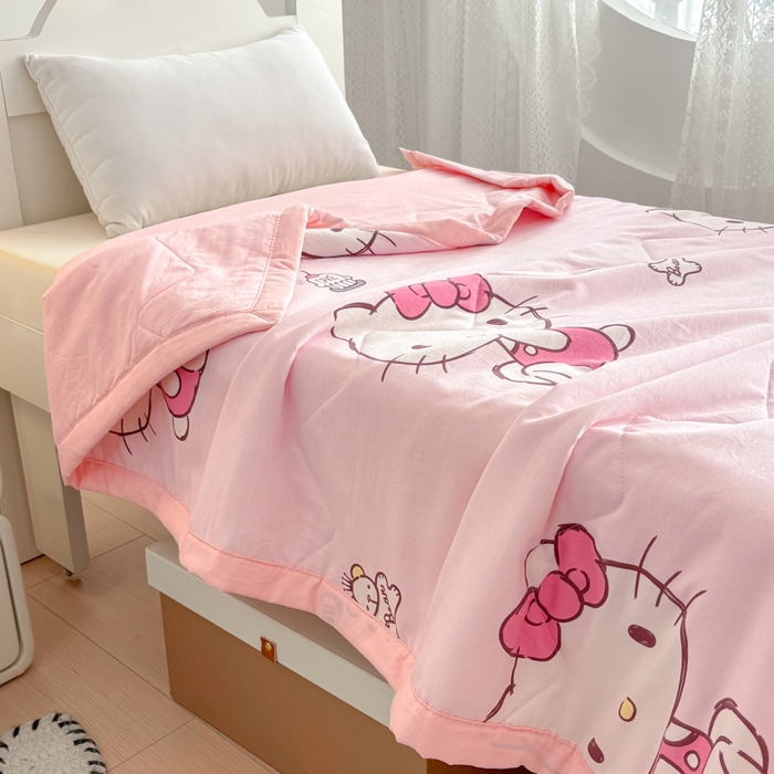 91家纺网 家纺一手货源 找家纺 花满路 2025新款亲肤卡通三丽鸥针织棉夏被 甜美kitty