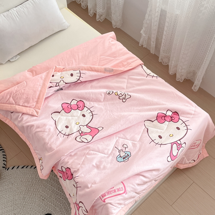 91家纺网 家纺一手货源 找家纺 花满路 2025新款亲肤卡通三丽鸥针织棉夏被 甜美kitty