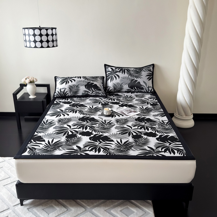 91家纺网 家纺一手货源 找家纺 九花鹿 2025新款A类赫本风PE凉感提花冰丝凉席-平铺款 焦岚