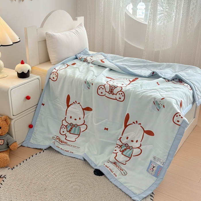 91家纺网 家纺一手货源 找家纺 花满路 2025新款亲肤卡通三丽鸥针织棉夏被 顽皮卡帕狗