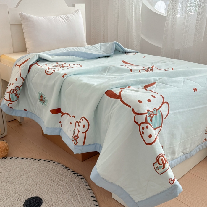 91家纺网 家纺一手货源 找家纺 花满路 2025新款亲肤卡通三丽鸥针织棉夏被 顽皮卡帕狗