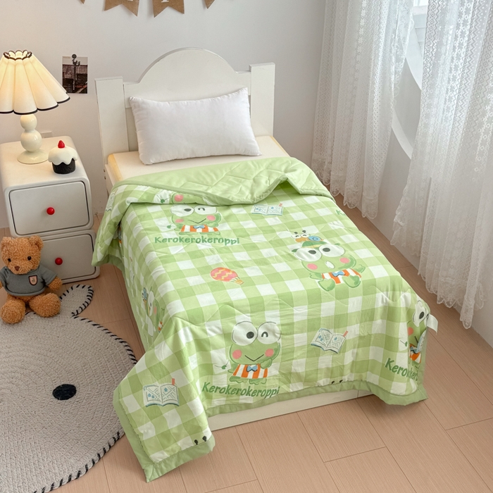 91家纺网 家纺一手货源 找家纺 花满路 2025新款亲肤卡通三丽鸥针织棉夏被 博士大眼蛙