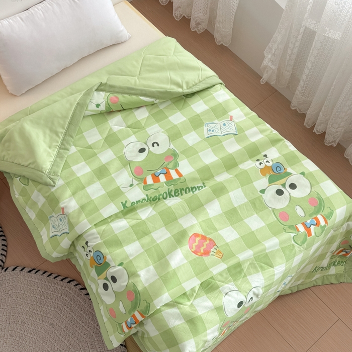 91家纺网 家纺一手货源 找家纺 花满路 2025新款亲肤卡通三丽鸥针织棉夏被 博士大眼蛙