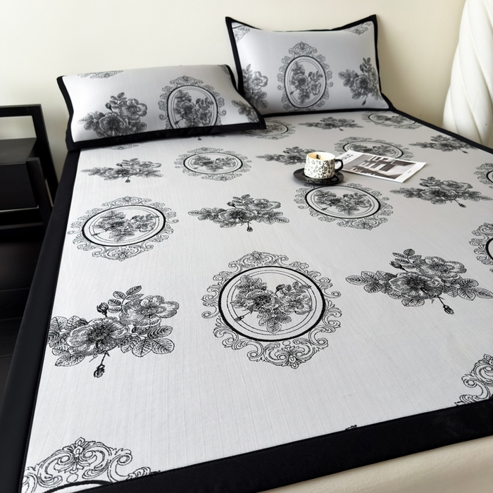 91家纺网 家纺一手货源 找家纺 九花鹿 2025新款A类赫本风PE凉感提花冰丝凉席-平铺款 镜中花