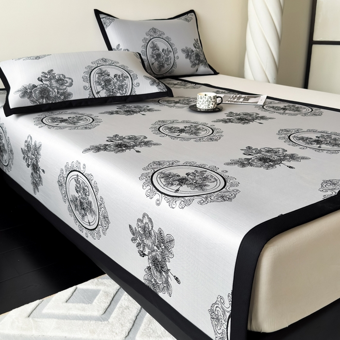 91家纺网 家纺一手货源 找家纺 九花鹿 2025新款A类赫本风PE凉感提花冰丝凉席-平铺款 镜中花