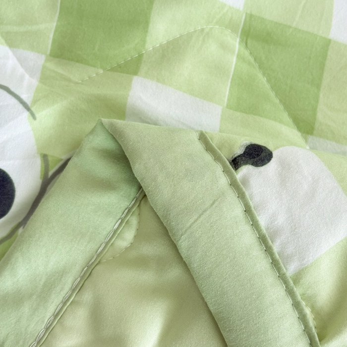 91家纺网 家纺一手货源 找家纺 花满路 2025新款亲肤卡通三丽鸥针织棉夏被 博士大眼蛙