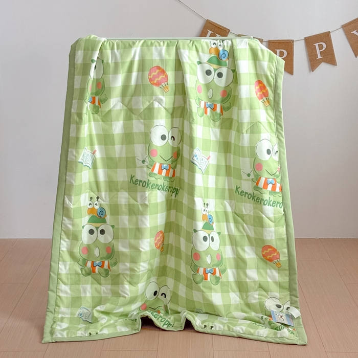 91家纺网 家纺一手货源 找家纺 花满路 2025新款亲肤卡通三丽鸥针织棉夏被 博士大眼蛙