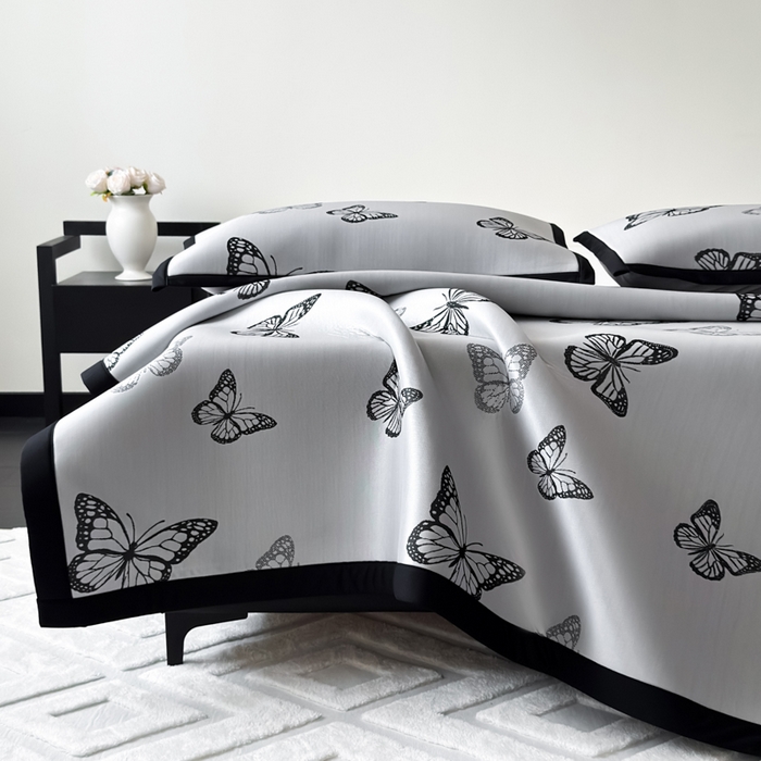 91家纺网 家纺一手货源 找家纺 九花鹿 2025新款A类赫本风PE凉感提花冰丝凉席-平铺款 露娜