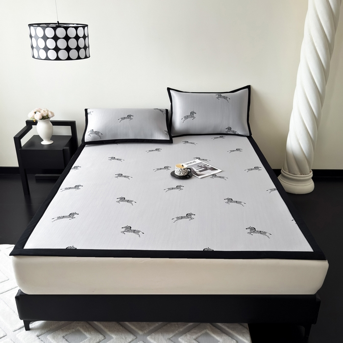 91家纺网 家纺一手货源 找家纺 九花鹿 2025新款A类赫本风PE凉感提花冰丝凉席-平铺款 马德里